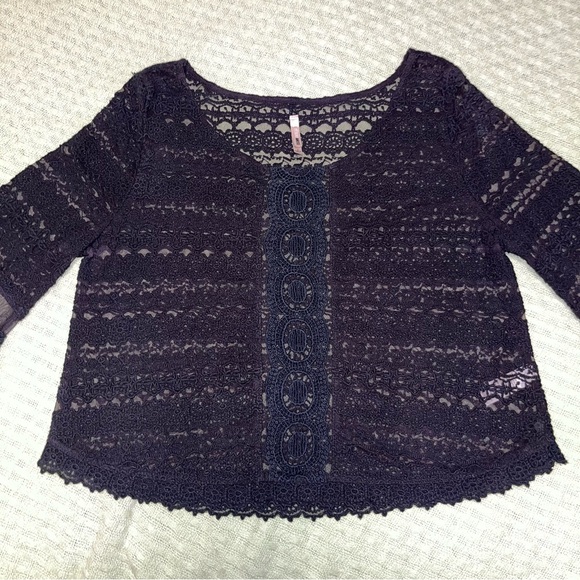 Amuse Society Long Bell Sleeve Black Sheer Lace Crop Top - Picture 5 of 9